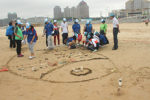 福建平潭启动“碧海银滩生态行”环保行动