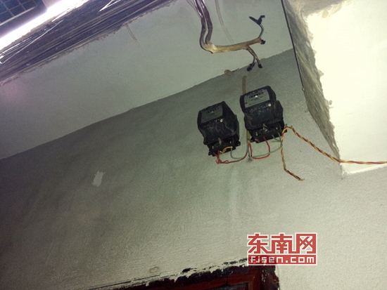漳州一煤气罐着火阿婆一脚踹开 煤气罐竟是过期钢瓶