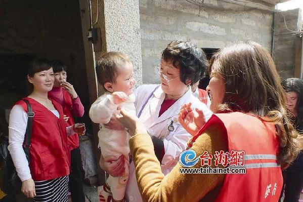 “奇迹宝宝”赵平安一周岁 后续可能还要做手术
