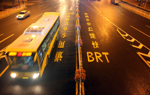 广州BRT公交系统开通试运营