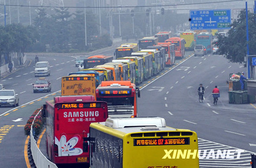 广州BRT开通后出现三堵现象