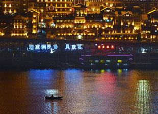 局原副局长邱春雷情妇受审 是副局长 <em>干妹妹</em> -