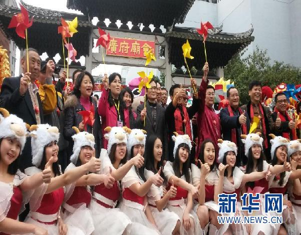 广府庙会民俗大巡游 天宫神将队首亮相