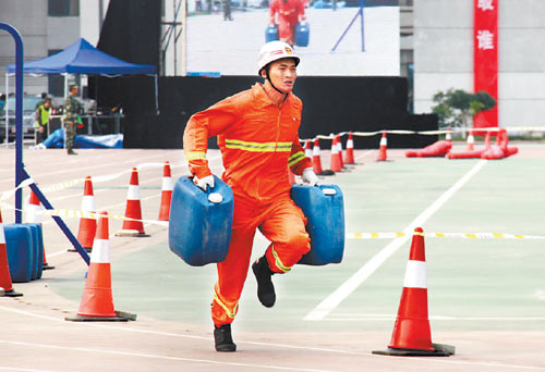 广西消防铁军全国比武展身手 选手角逐9个项目
