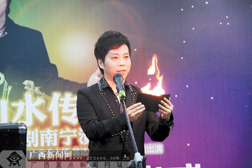 世界魔术冠军翁达智现身南宁 为实景魔术造势