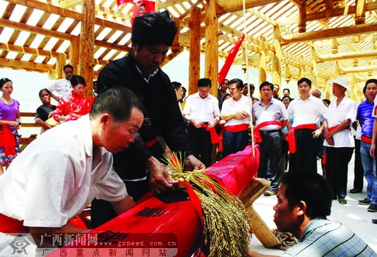 少数民族各族人口_少数民族(3)