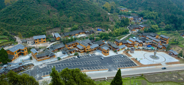 贵州施秉：村民庞秀模的“美丽乡村”梦