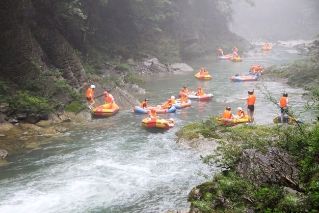 2011中国文化旅游年?镇远高过河消夏狂旅游季