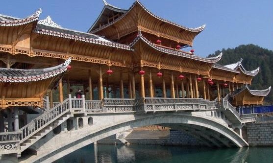 悠悠长河绕古城――镇远散记