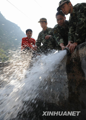 广西全力抗旱 确保群众节日用水