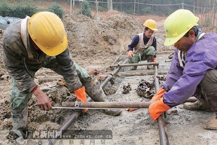 建设中广西高铁:铁路枢纽牵引6条高铁进南宁