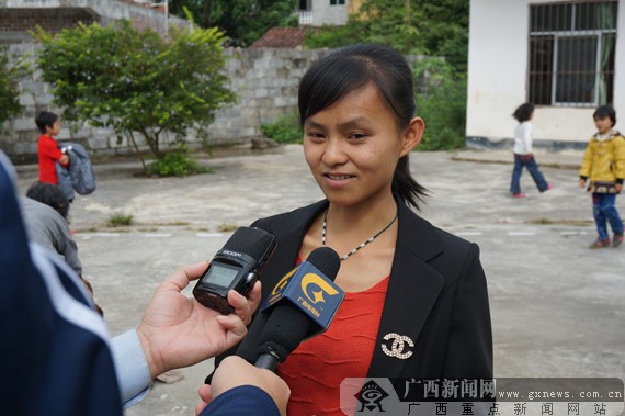 兰花飘香满瑶山 心系瑶山的爱心使者黎敏兰