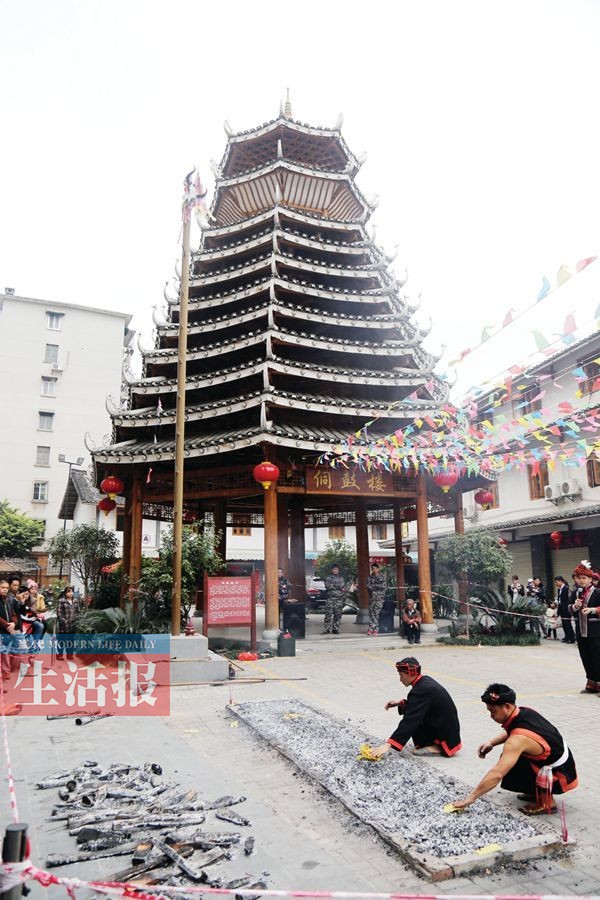 仿造乡土民居现身闹市 乡土建筑越土越美