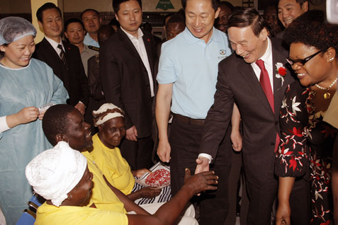 中非光明行：中国医疗队重返津巴布韦