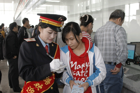中国有多少个聋哑人口_中国人的一天 聋哑人陈莹