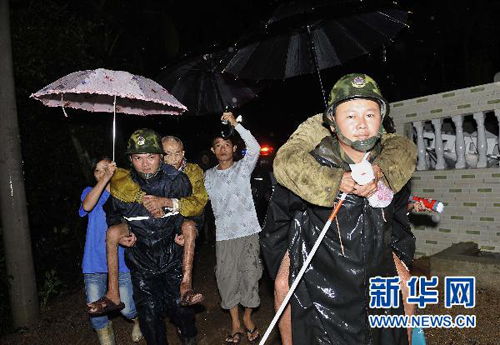 海南大范围强降水持续 紧急转移群众10万余人