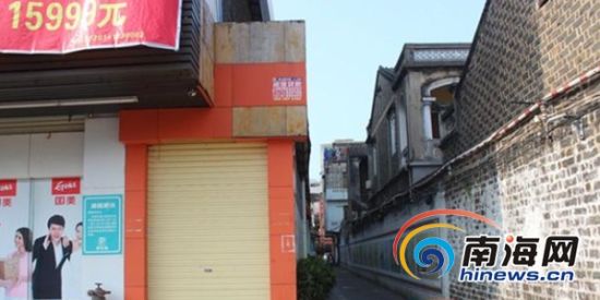 海口闹市区出租房占消防通道 路面只剩2米宽