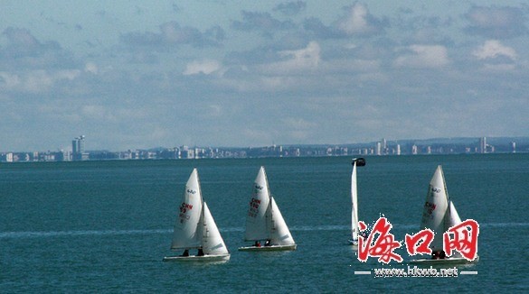 海口西海岸现海市蜃楼? 实为对岸海安景色