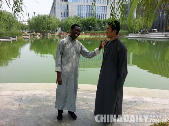 《老外看河北》“中国范”十足的尼日利亚小伙吴文仲