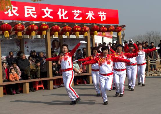 唐山迁安泥腿子“闹春”