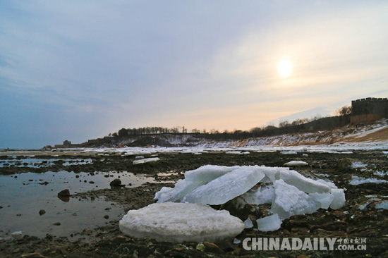 这个冬天，秦皇岛海岸现“冰海”奇观