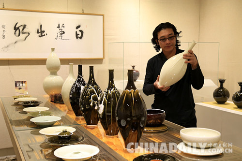 “我想成为历史的链条” ——记弘传定瓷创始人、河北曲阳定瓷研究所所长薛行嶙