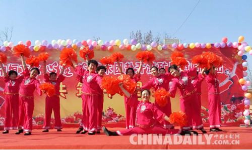 唐山中恒文化心连心艺术团赴开滦矿区慰问演出