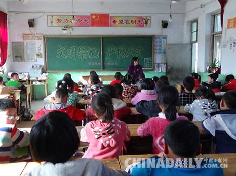 邢台赵庄中心小学开展“文明祭祀 严防火灾”安全教育活动
