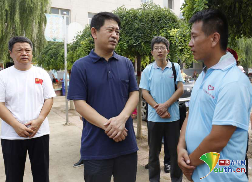 团中央“青年之声”向邢台大贤村小学捐赠10万元