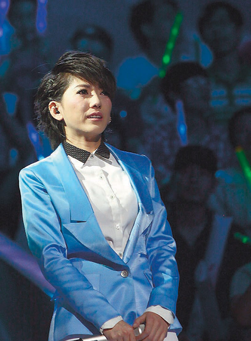 快乐女声16日晚大结局 哈尔滨女孩刘忻获季