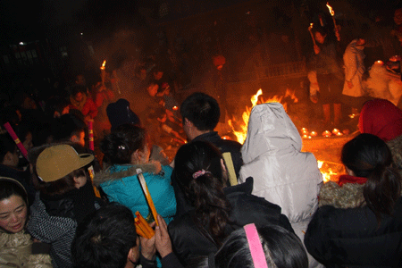 迎新年洛阳白马寺举办祈福法会（组图）