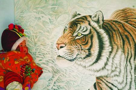 河南小山村以画虎闻名 绘画年收入达3000万
