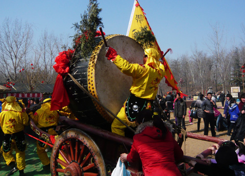 商都民俗庙会给河南民众送上“欢乐大餐”