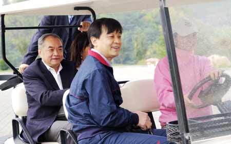 华人苏震西：餐馆里走出来的“墨尔本市长”