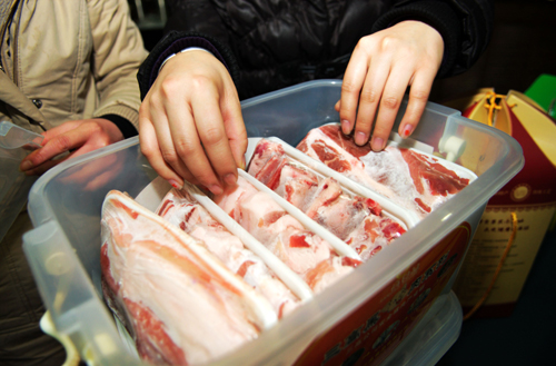 国家级猪新品种“豫南黑猪肉”郑州上市