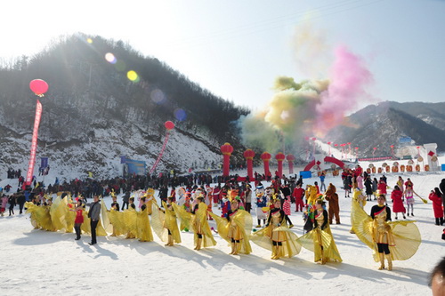 2011中国洛阳伏牛山滑雪旅游节盛装开幕