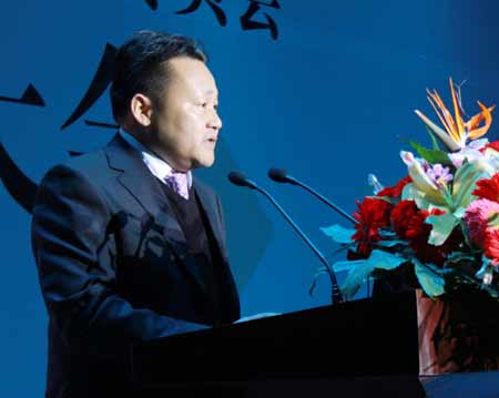 我国服装界名流受邀指导中原工学院服装专业建设