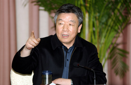 卢展工参加河南政协十届四次会议分组讨论