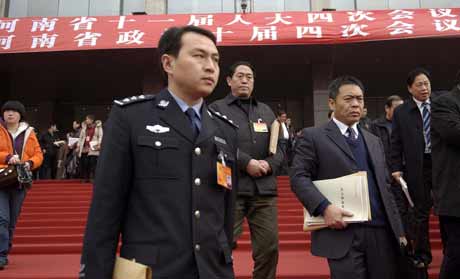 河南省十一届人大四次会议花絮（图）