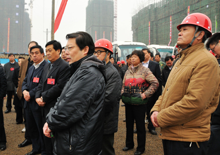 洛阳市人大代表视察洛阳新区建设