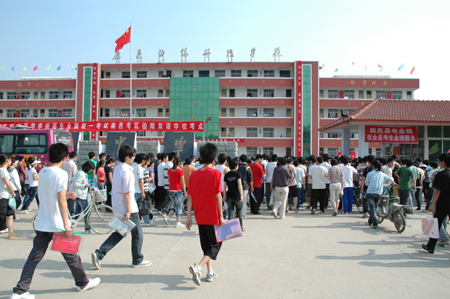 河南鹿邑全力保障六千学子入考场