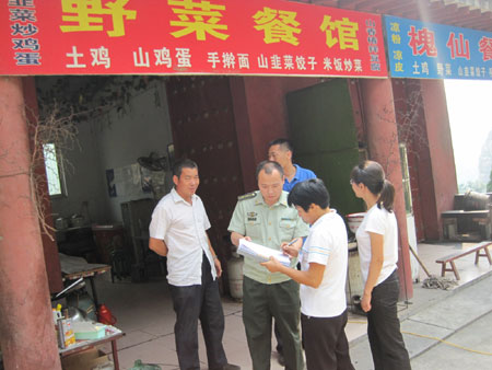 济源市消防支队遍访全市各大景区传送“消防经”