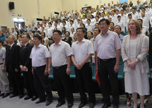 河南枫叶国际学校开学典礼隆重举行