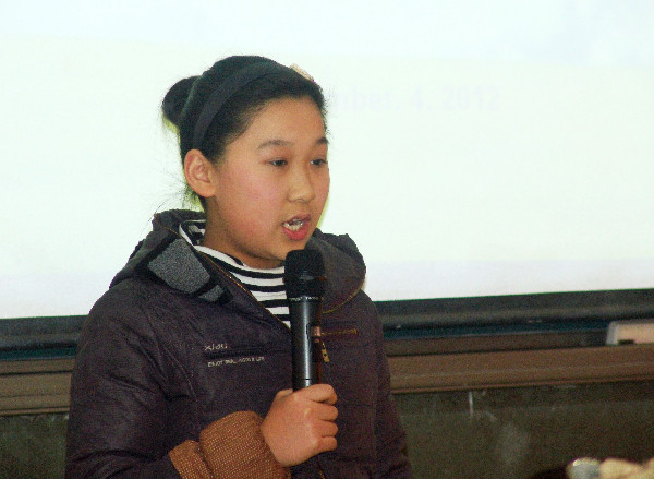 郑州二七区外国语小学举办“21世纪杯”英语演讲比赛