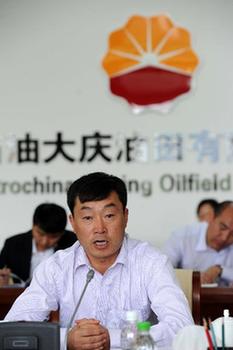 李新民:踏着“铁人”的脚步闯世界