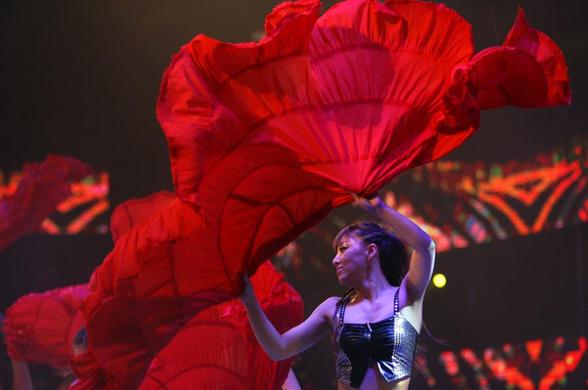 黑龙江选手郭佳媛获“中国第一拉拉宝贝”称号