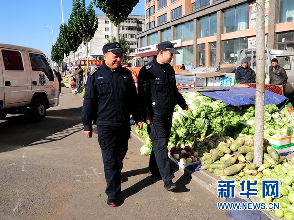 哈尔滨市城市管理行政执法局党委书记、副局长田忠利：全方位清障治乱 贴心服务百姓生活