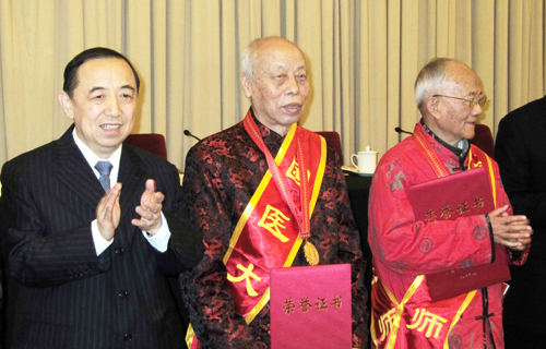 黑龙江中医药大学段富津教授当选第二届“国医大师”