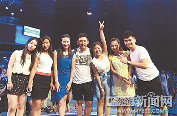 黑龙江大学同寝4姐妹《职来职往》频引爆灯