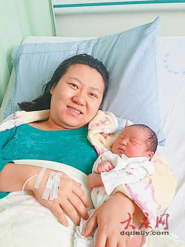 元旦当天大庆4家医院共有17个元旦宝宝呱呱坠